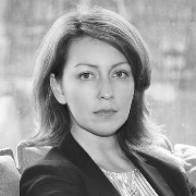 генеральный директор CB Communications Group <b>Дарья Джузенова</b> <b>Дарья Джузенова</b>